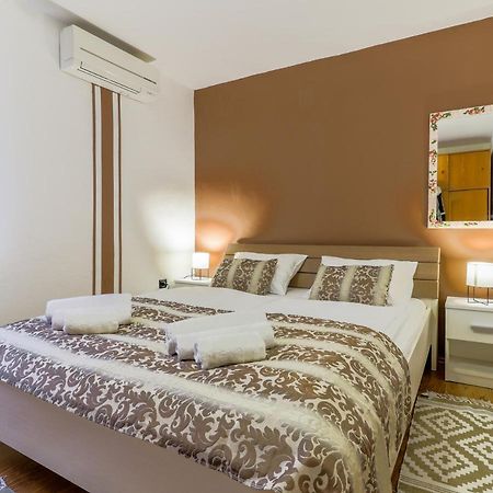City Center 3 Bedroom Apartment Vrsar Εξωτερικό φωτογραφία